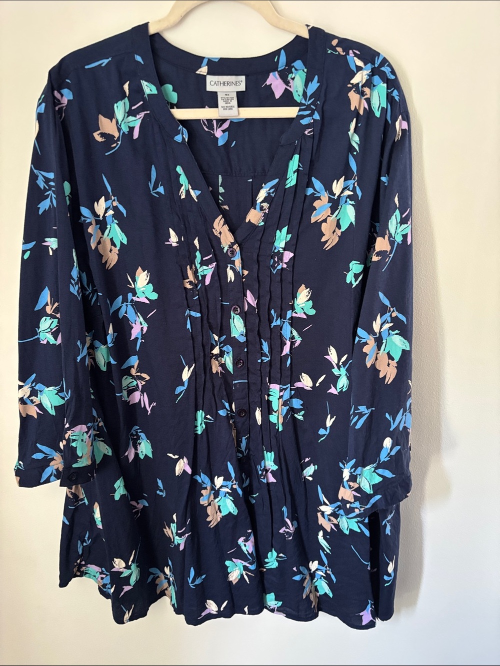 Catherines Navy Floral Pintuck Button-Up Tunic, sz 5X